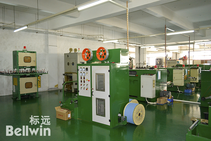 高絞機-電線電纜生產(chǎn)設備-2